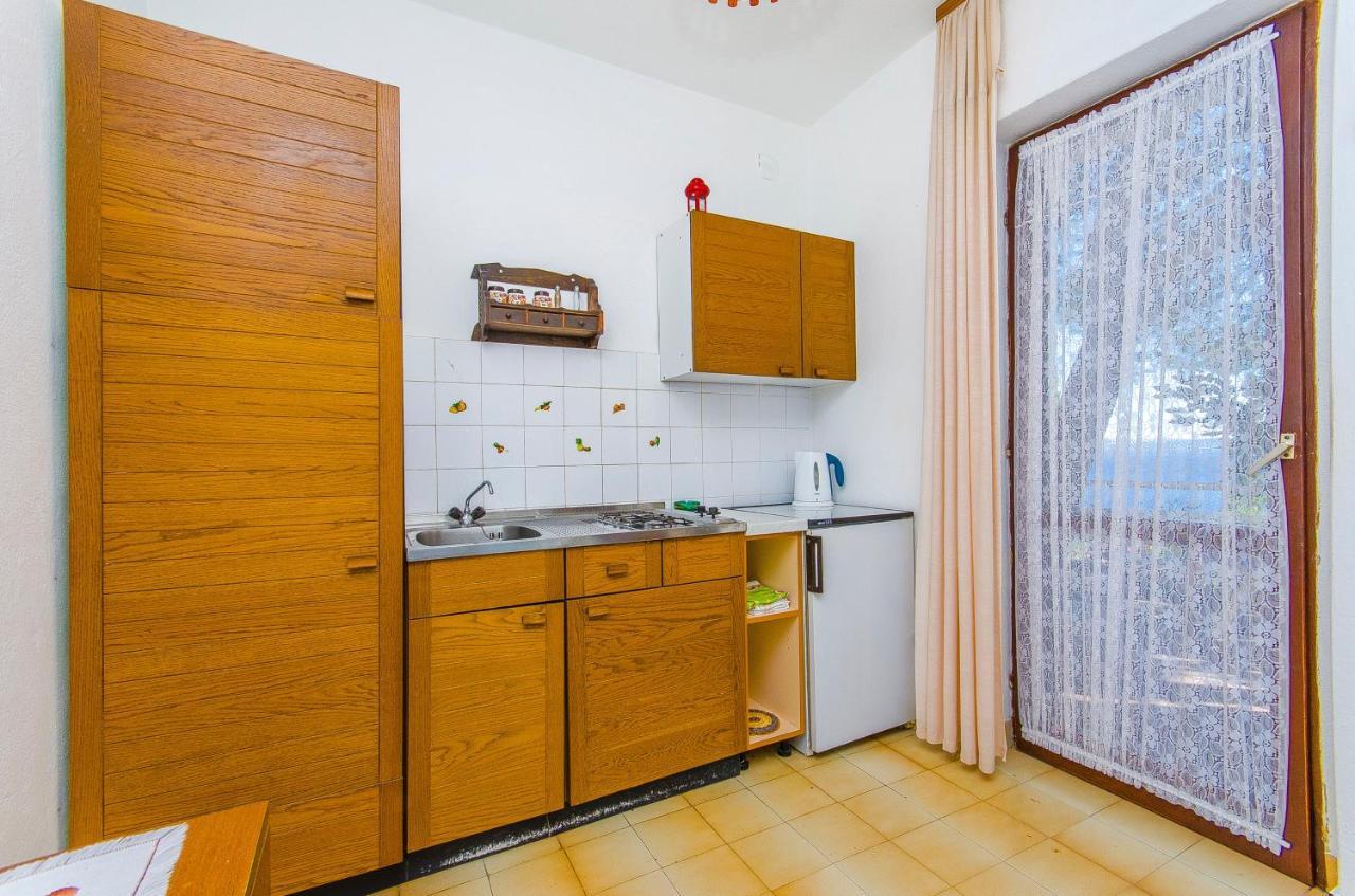 Apartments By The Sea Pisak, Omis - 2802 Extérieur photo