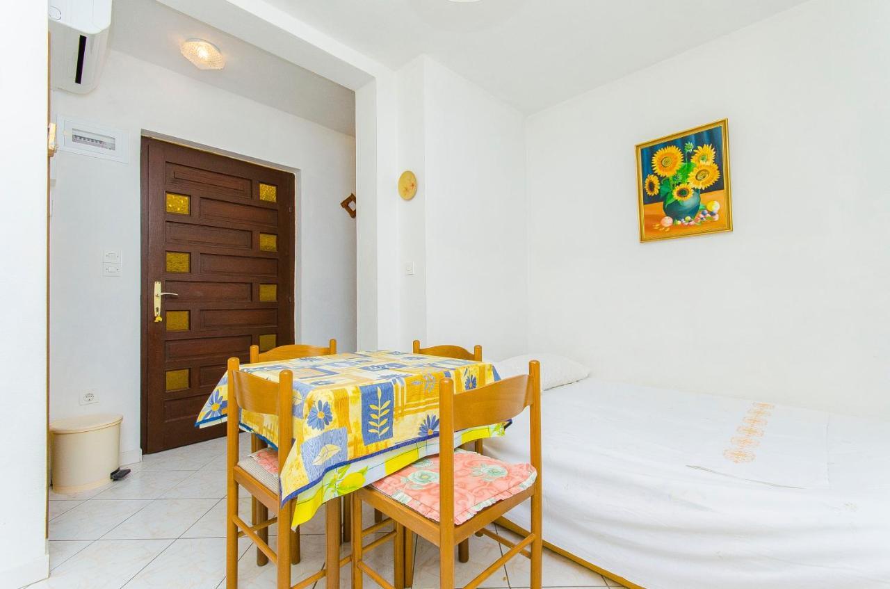 Apartments By The Sea Pisak, Omis - 2802 Extérieur photo